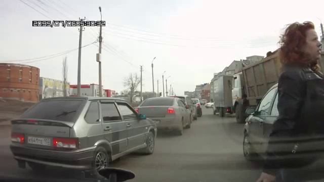 Guy pulls over a drunk driver смотреть онлайн