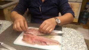 РАЗДЕЛКА СЕЛЕДКИ | Селёдка без костей | Как почистить селедку |  clean herring #Поехалпокухне