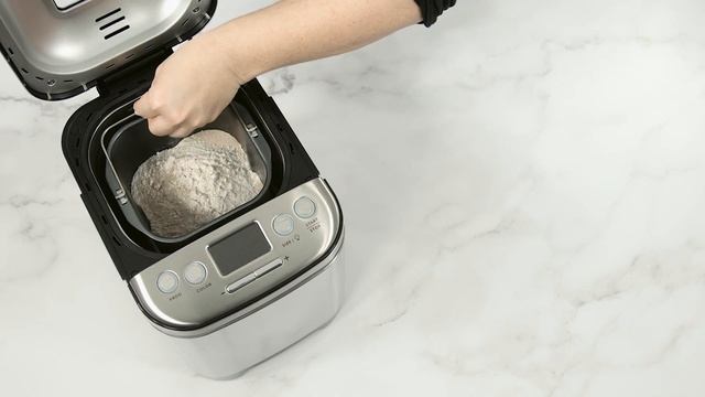 COMPACT AUTOMATIC BREAD MAKER смотреть онлайн