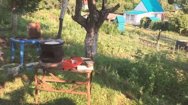 Печём лепешки . Вместо хлеба смотреть онлайн