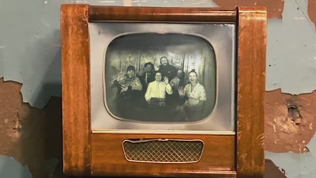 Бозоны Хиггса - Crying in the rain (Aha Cover) смотреть онлайн