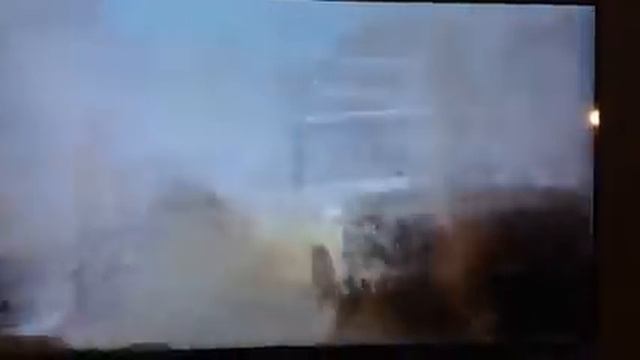 Outbreak (1995) Quarantine Escape Scene