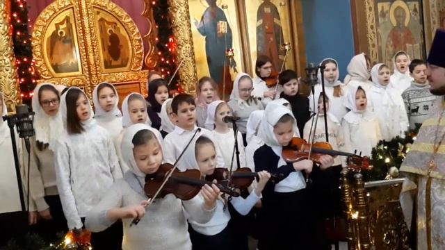 "Ночь тиха" детский хор Камертон и ансамбль скрипачей Con piacere смотреть онлайн