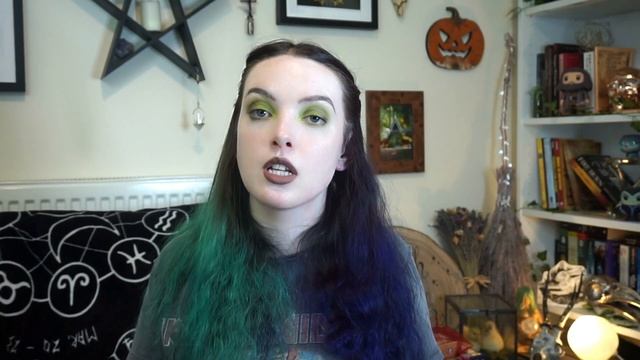 Tarot & Oracle Collection 2020║Decks I Can't Use... смотреть онлайн