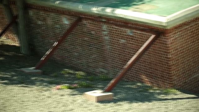 Удивительные факты веры — Порт Рояль и Луиз Гольди смотреть онлайн
