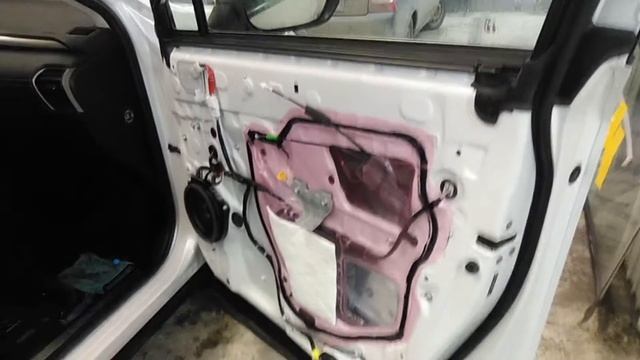 Передняя дверь Lexus Nx200