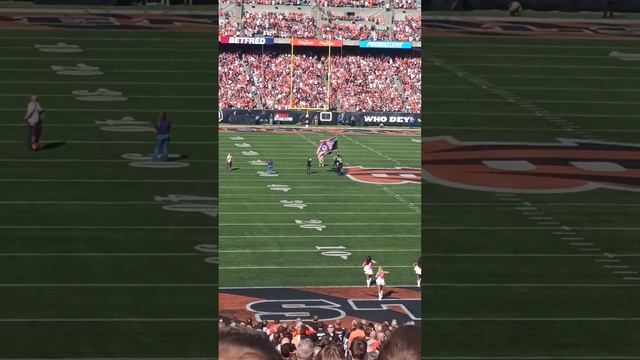 fly bye scares the shit out of everybody !! paycor stadium ? Cincinnati Bengals Oct 23 2022 GOTEM смотреть онлайн