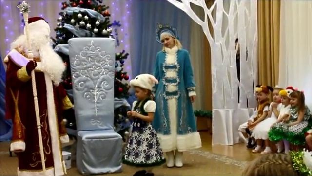 6 Новогодний праздник 2016 в средней группе № 6 Фантазеры смотреть онлайн