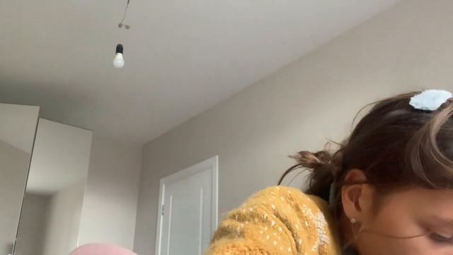 Что у меня в руках? Посмотри и узнай. YASMINA_SHINE смотреть онлайн