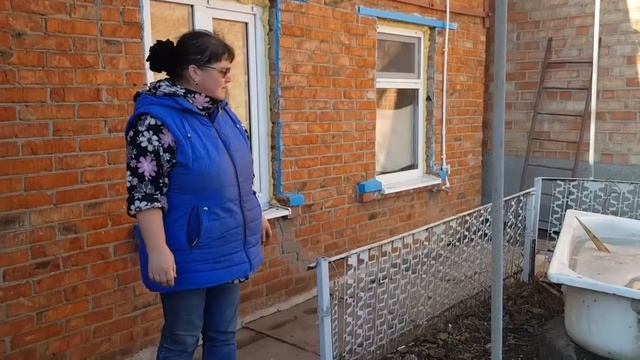 Ейск.? Ремонт в летней кухне. Убираем железный заборчик)), продолжение следует... смотреть онлайн