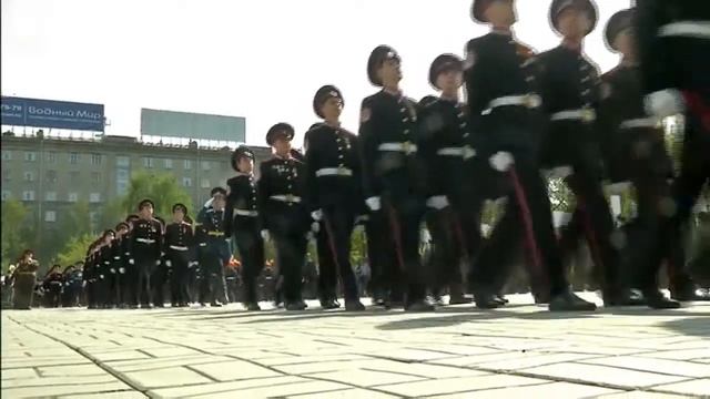 В Новосибирске прошёл парад кадетских корпусов Сибирского федерального округа смотреть онлайн