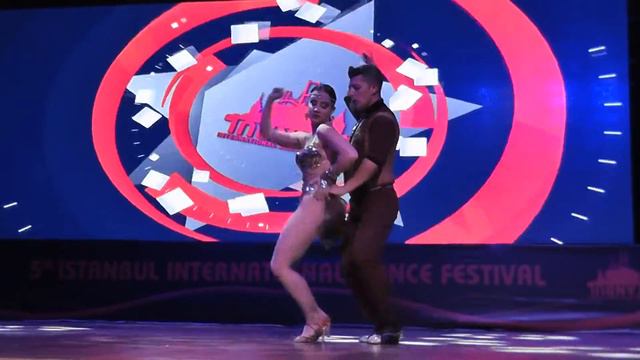 Byron Espin G & Ariadni Stefanaki @ 5th Istanbul Int. Dance Festival смотреть онлайн