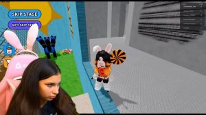 ? ПОБЕГ от СТРЁМНОЙ БАРРИ СЕМЬИ С ДАШЕЙ ? ROBLOX! ТЮРЬМА стала ШКОЛОЙ Говорящий кот РОБЛОКС