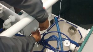 Монтаж компрессорного короба на установке биологической очистки (септике) Волгарь