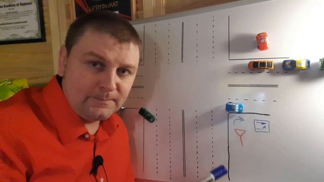 Поворот направо у Сквера на круг. Поворот направо, из крайней правой, в крайнюю правую! смотреть онлайн