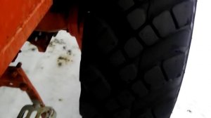 колеса от урал на трактор Т 25 и ломает ли бортовые. Ответы на вопросы.