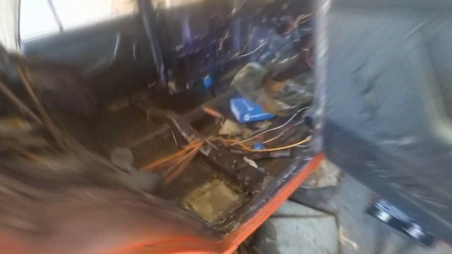 Днище готово ) разобрался с проводкой) скоро кузовщина) смотреть онлайн