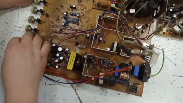 В поисках 2 КГ КМ Конденсаторов Иностранный Монитор гол как сокол смотреть онлайн
