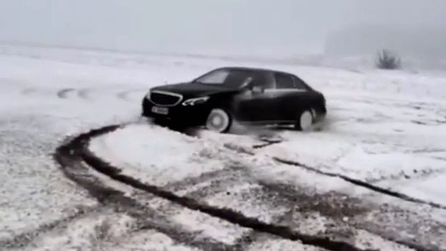 дрифт на Мерседес смотреть онлайн