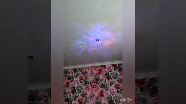 Ночник проектор звёздное небо. Космонавт. смотреть онлайн