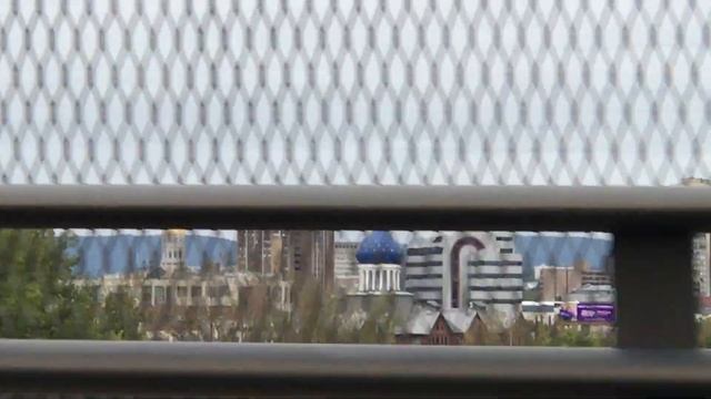 Проезжаем Хартфорд - вид с интерстейт хайвэй 84 - Hartford, Connecticut - from I-84 смотреть онлайн