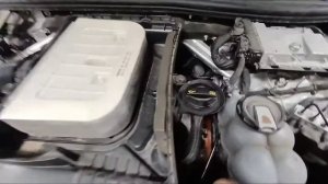 REMOVING AUDI Q7 ENGINE COVER