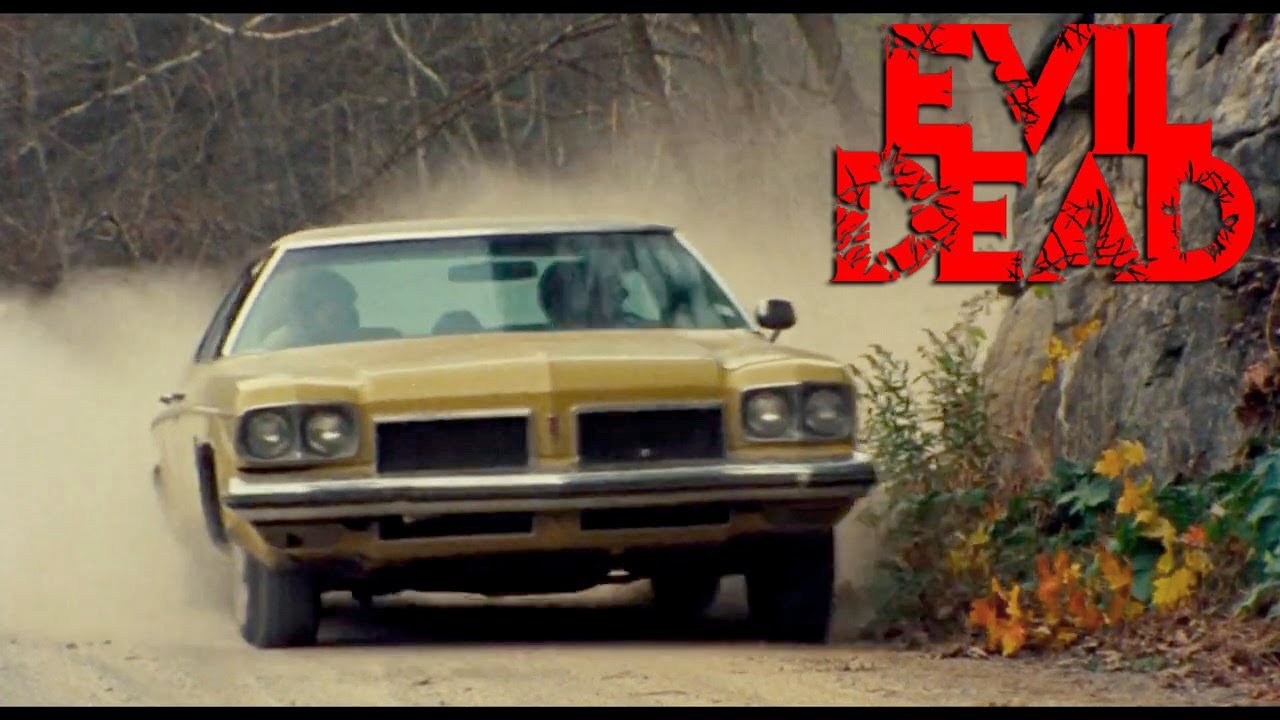 Автомобиль из "Зловещих мертвецов" 1973 Oldsmobile Delta 88 смотреть онлайн