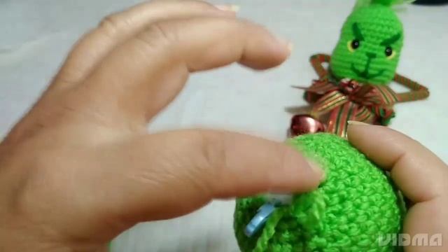 Grinch Esfera Amigurumi Para Adorno Navideño