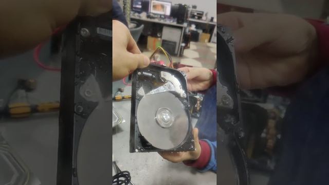 A4 жёсткий диск с водой смотреть онлайн