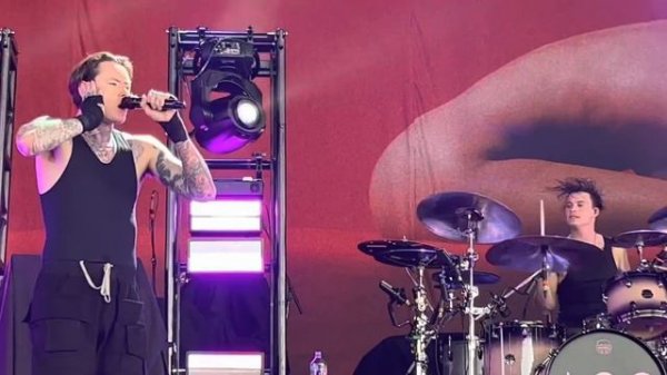 Bad Omens: full set [Live - 1st row] - Pointfest (St. Louis, May 2023) - Noah Sebastian Just Preten