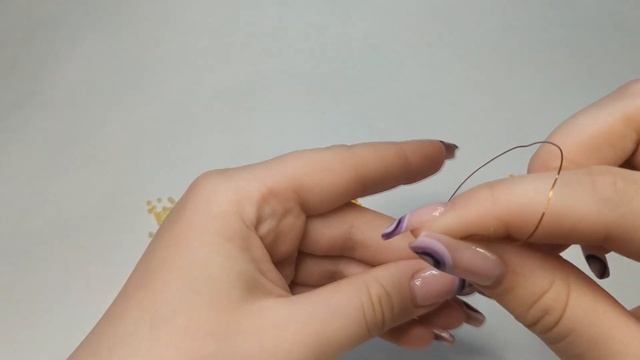 Как сделать колечко из бисера Подарок // Простое плетение смотреть онлайн