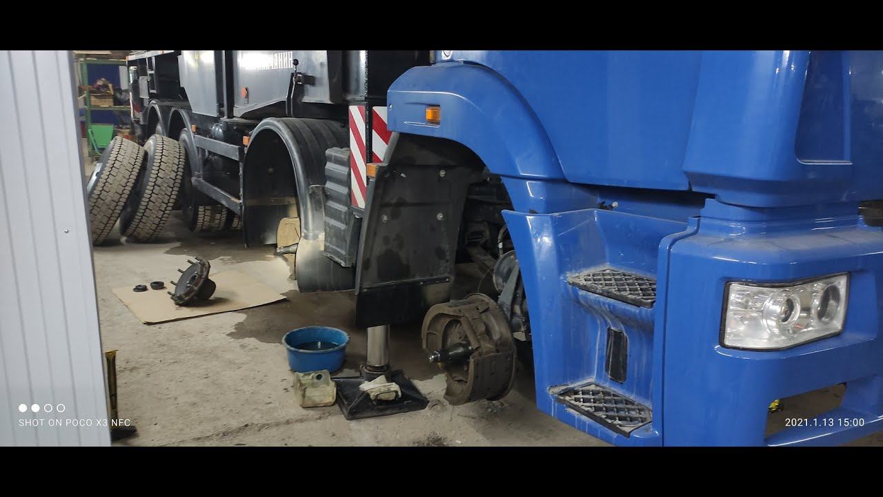 Камаз 65201, замена внутренних подшипников передних ступиц. Правая сторона.