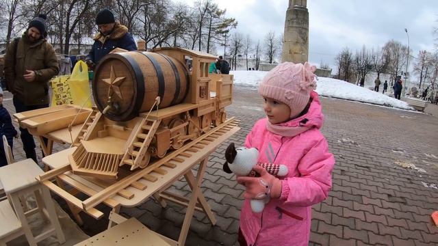 АнтиДиван - Коммунисты и Кострома. Оставшиеся достопримечательности и терем Снегурочки. смотреть онлайн