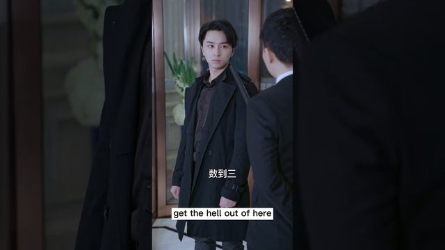 The president went to the hotel to eat and was humiliated by his old classmates смотреть онлайн