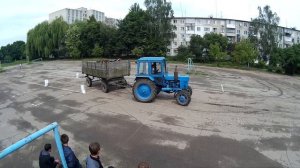 Вождение задним ходом. Трактор МТЗ-82 [sjcam 4000]