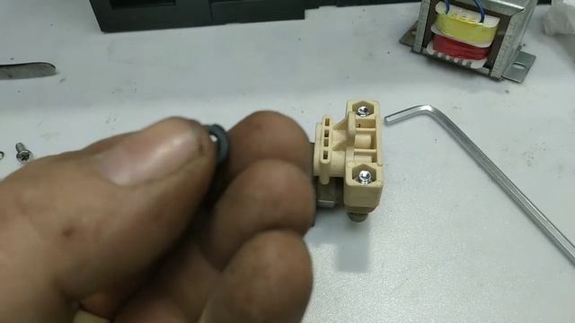 Polaris PACM2055 зависает в режиме подготовка системы. смотреть онлайн