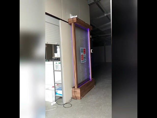 Водопад по стеклу с логотипом смотреть онлайн