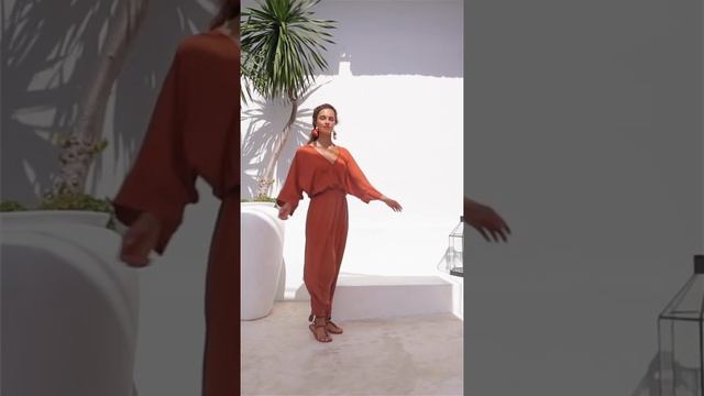 Erika Peña Vero Isla Jumpsuit in Sienna смотреть онлайн