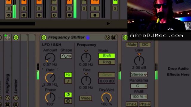 2 Minute Ableton Tip #12: Frequency Shifter for Analog Warmth смотреть онлайн