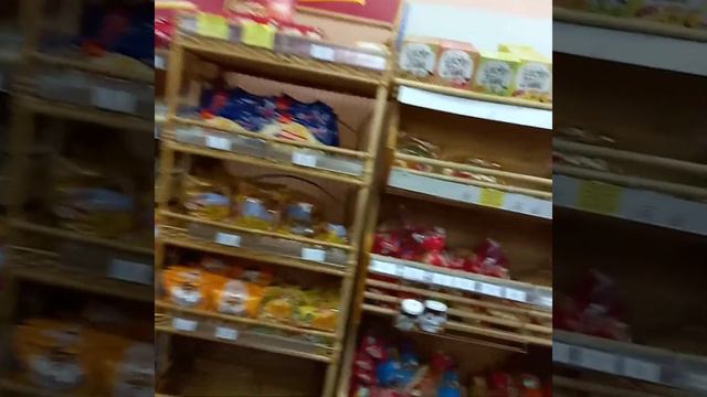 Москва магазинчик на районе. Итс э вандэфул лайф.7 апреля смотреть онлайн