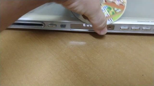 Funcionamento DVD CD Player Philips DVP 5100K смотреть онлайн