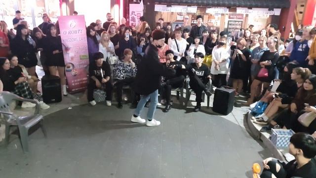 KINGDOMS CREW. HYUNA 'RED' COVER. EXHILARATING INTERACTIVE. HONGDAE BUSKING.
