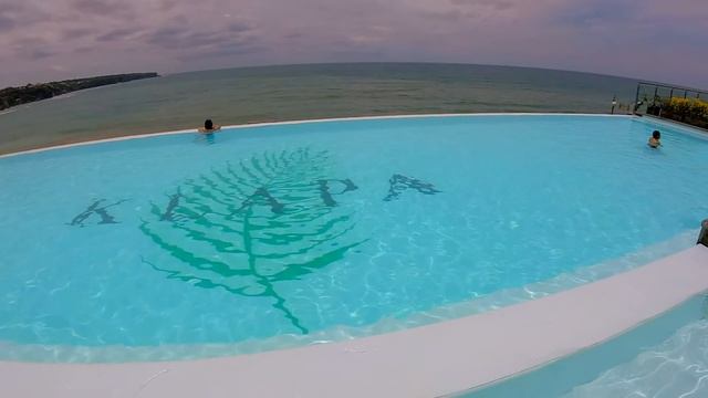 ? Как плавать в бассейне Beach club - купаемся. смотреть онлайн