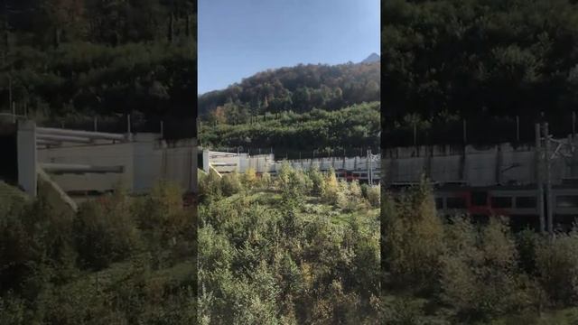 Train in the mountains of Sochi - little Switzerland - Поезд в горах Сочи - маленькая Швейцария смотреть онлайн