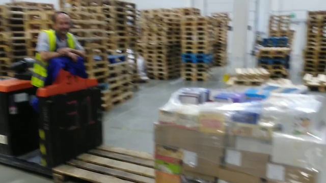Работа в Польше. Логистический склад смотреть онлайн