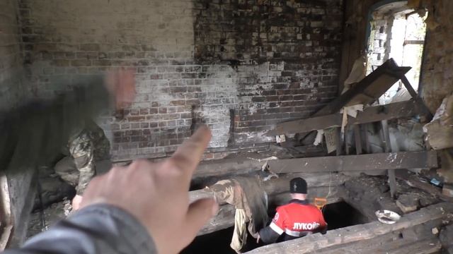 ЧТО МОЖНО НАЙТИ В ЗАБРОШЕННОМ БАРСКОМ ДОМЕ / Приключения Кладоискателей смотреть онлайн