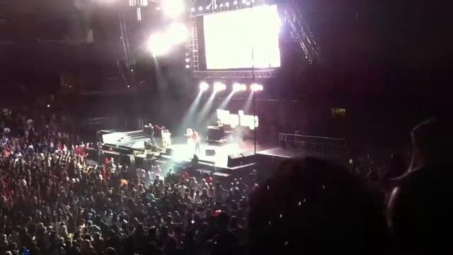 my video clip-1 of T-Pain during Wango Tango '11 @ Staples Center. смотреть онлайн