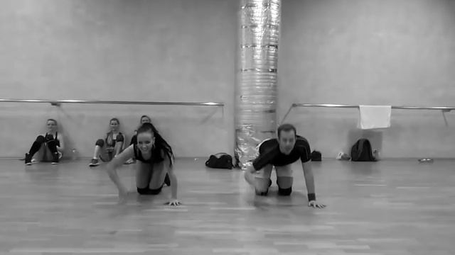 TWERK IT, MAN!! ;) :) My perfect twerk boy-student dancing my Beyonce choreo with me! :) смотреть онлайн
