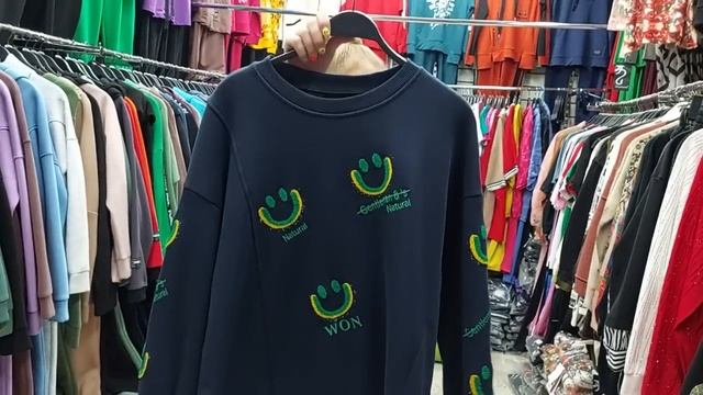 КОЛЛЕКЦИЯ ОСЕНЬ-ЗИМА 2023-2024 Г КОСТЮМЫ ВЕРХНЯЯ ОДЕЖДА ТОЛСТОВКИ БРЮКИ МОСКВА САДОВОД смотреть онлайн