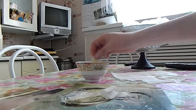 Ловим мышей. Ловим мышей на клей. Мыши приклеиваются на клей. Избавляемся от мышей. Клей для мышей. смотреть онлайн